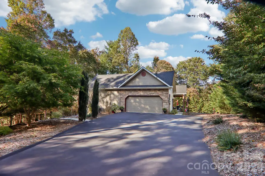 411 Alta Circle, Laurel Park, NC 28739 - #3