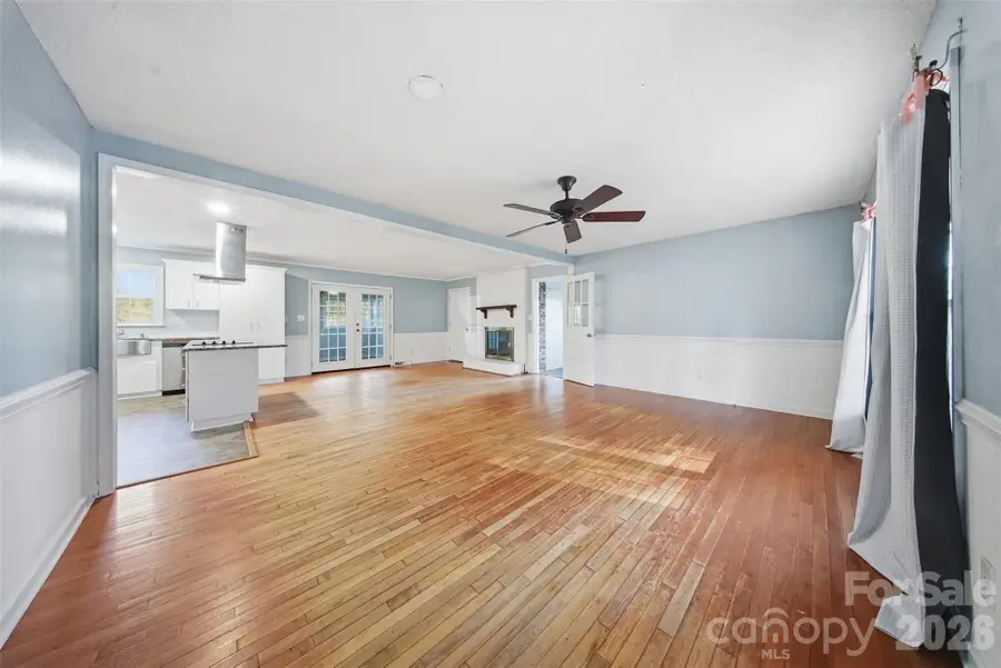 807 N Oakland Street, Dallas, NC 28034 - #3