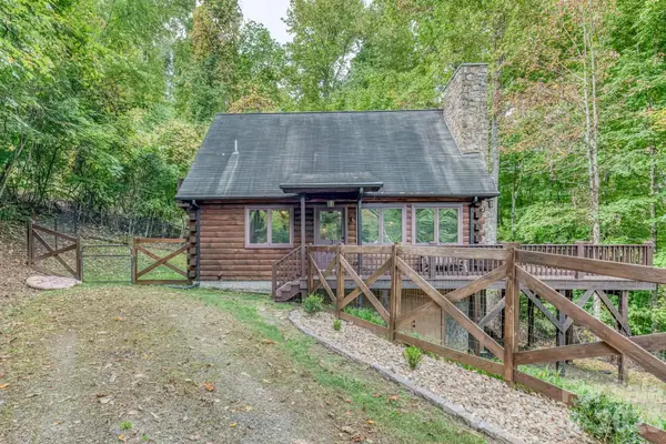 610 Amber Drive, Bakersville, NC 28705