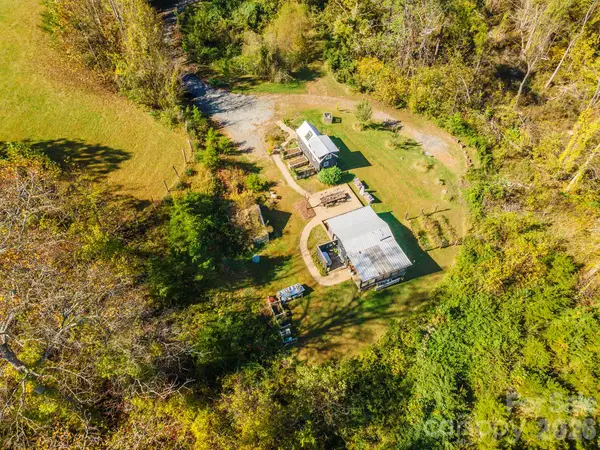 411 Magnolia Lane, Marshall, NC 28753
