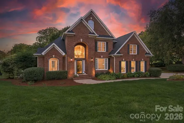 105 Kings Crest Drive, Mooresville, NC 28117