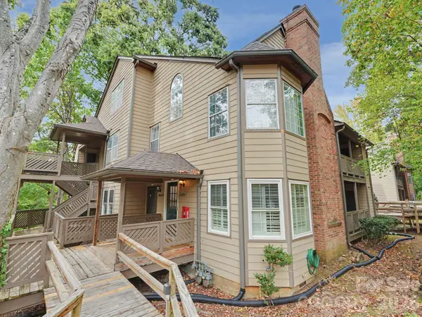 6000 Gray Gate Lane #I, Charlotte, NC 28210