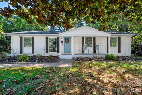 4238 Dowling Drive, Charlotte, NC 28205