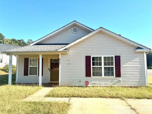 4706 Bomar Drive, Charlotte, NC 28216