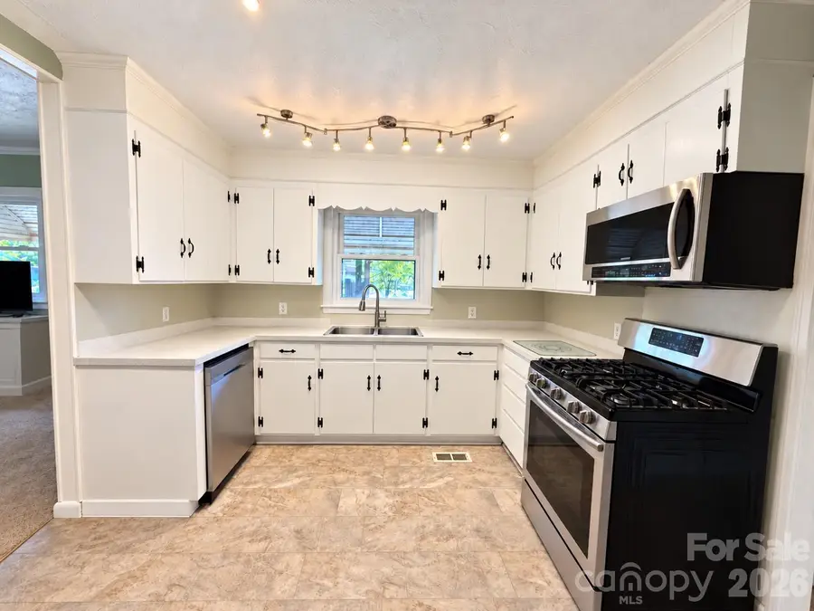 330 Holly Avenue, Salisbury, NC 28147 - #3