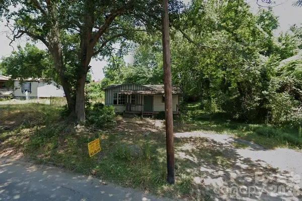 21 Poplar Street, Great Falls, SC 29055