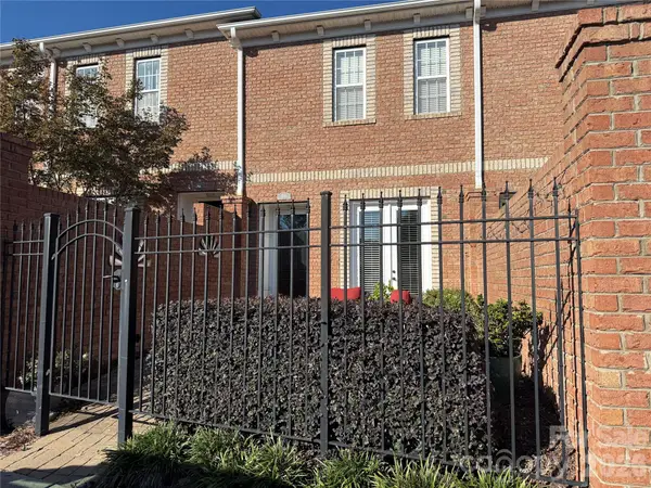 381 Dumbarton Street Nw, Concord, NC 28027