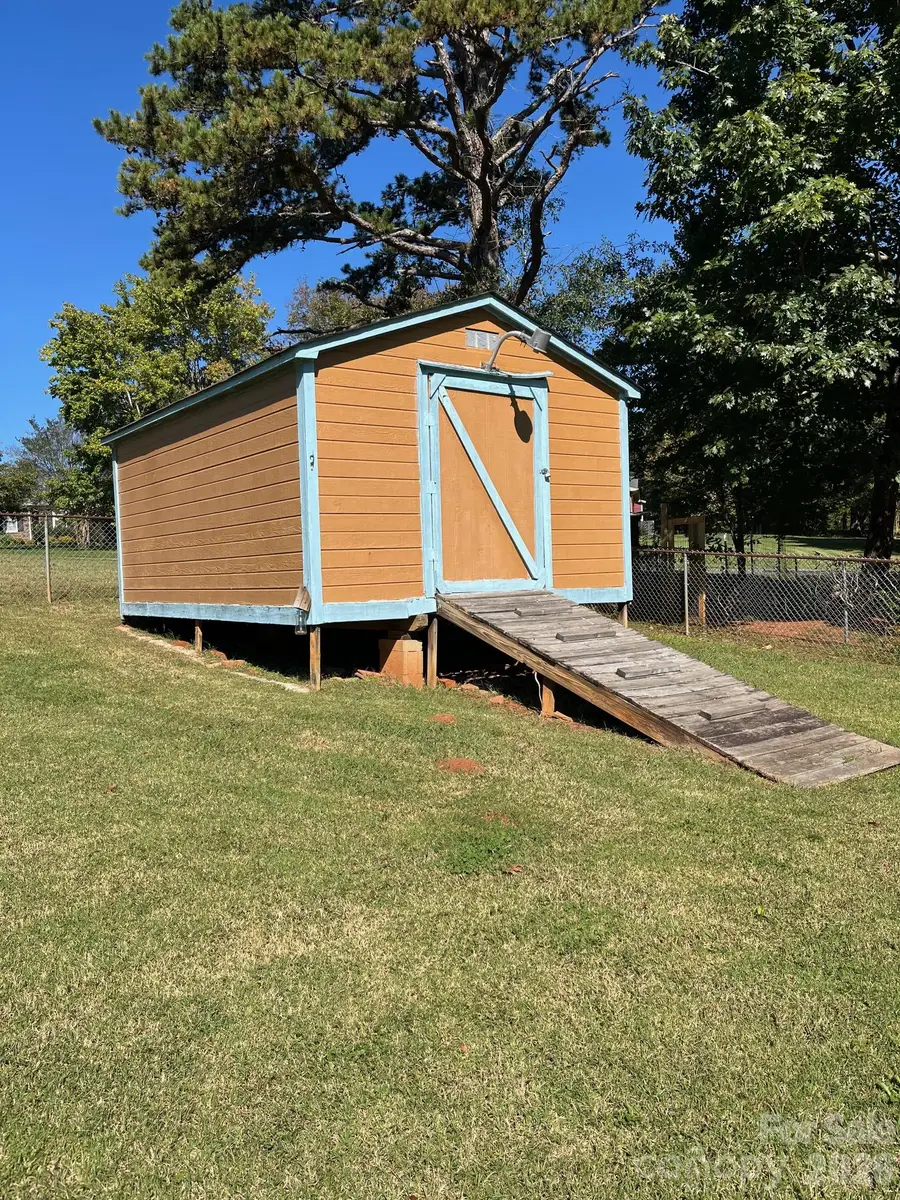 109 Crestbrook Circle, Shelby, NC 28152 - #3