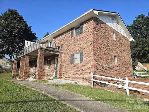 1906 Old Spartanburg Road, Hendersonville, NC 28792