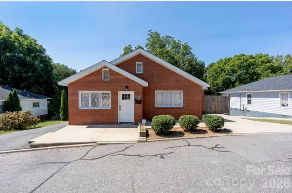 387 Woodlawn Street, Cramerton, NC 28032