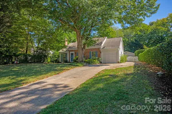 2400 Turnberry Lane, Charlotte, NC 28210