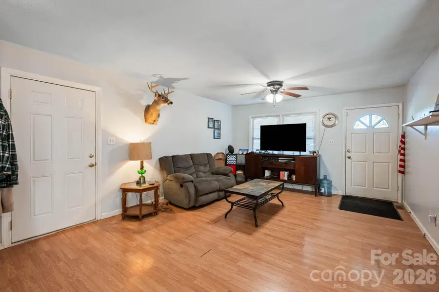 5507 Valley Field Road, Hickory, NC 28602 - #2