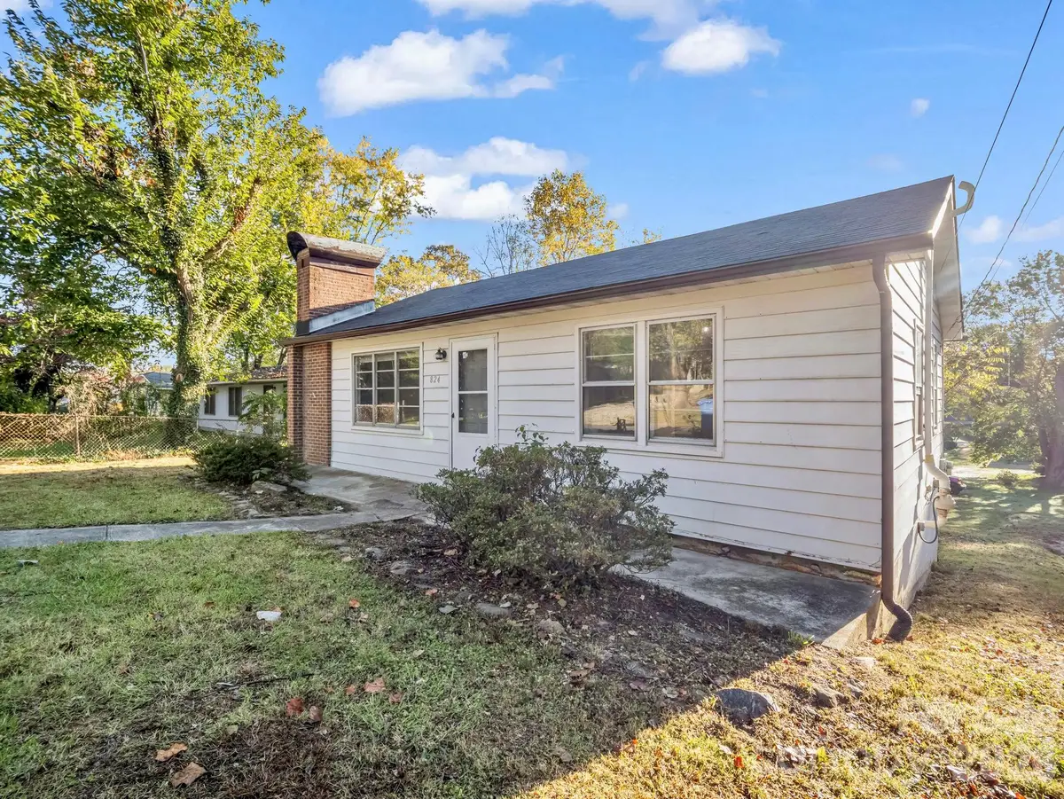 824 Willow Road, Hendersonville, NC 28739 - #1
