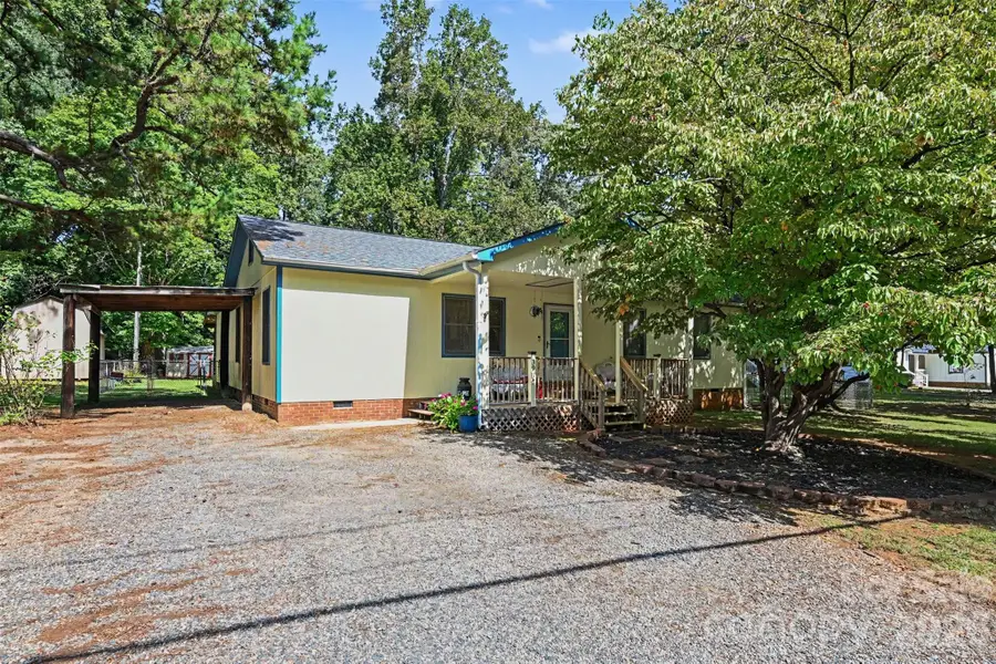 3917 Lake Road, Charlotte, NC 28269 - #2