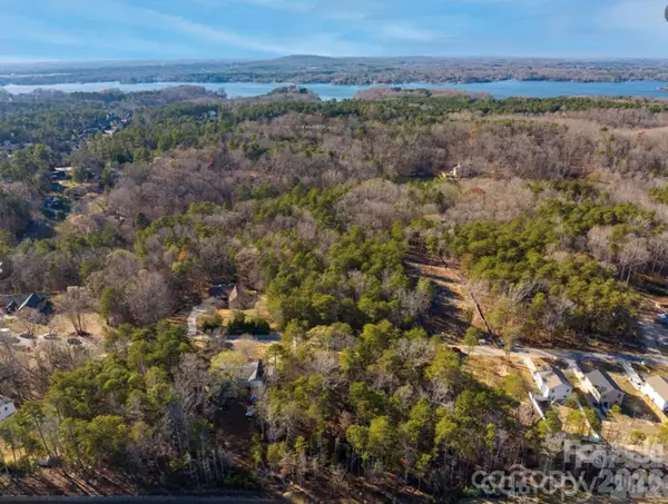 17307 Green Hill Road, Charlotte, NC 28278