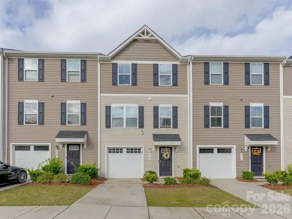 6105 Cutwater Circle, Charlotte, NC 28269
