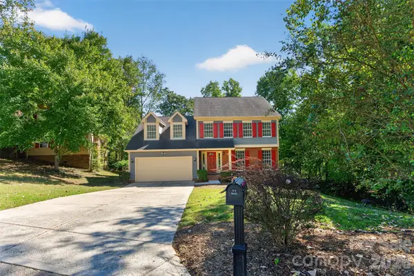12427 Woodside Falls Road, Pineville, NC 28134