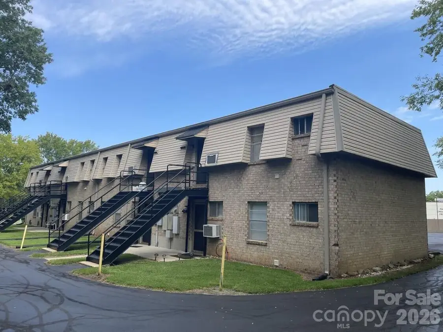 325 Hall Lane, Pineville, NC 28134 - #3