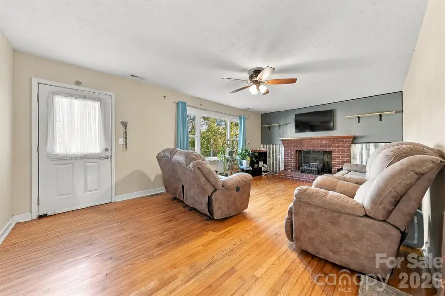 640 Diamondhead Drive, Lenoir, NC 28645 - #3