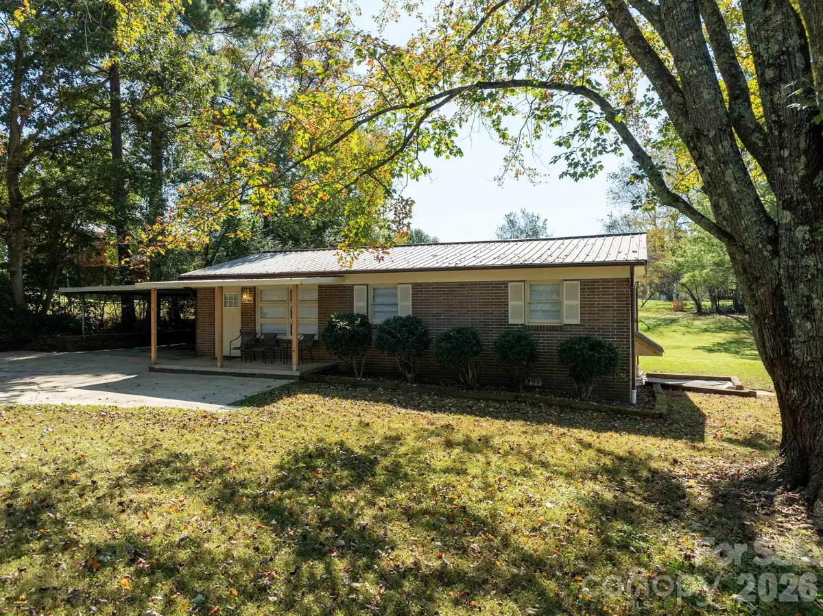 2359 Allendale Circle, Lenoir, NC 28645 - #1