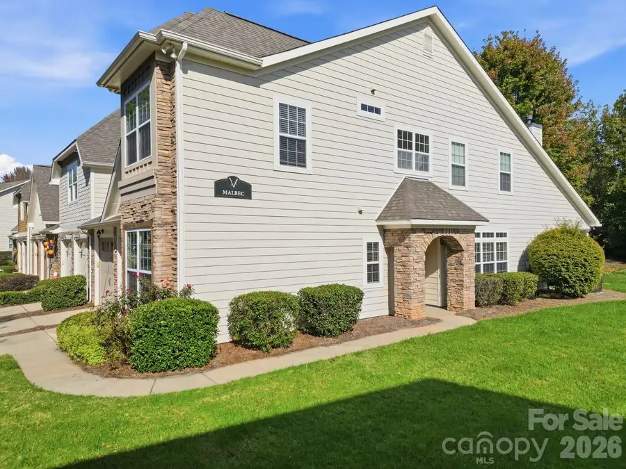 8424 Loxton Circle, Charlotte, NC 28214 - #3