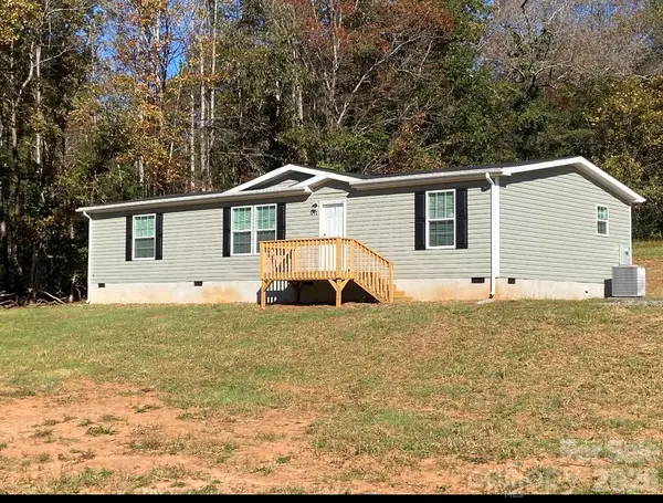 1714 Old Amherst Circle, Morganton, NC 28655