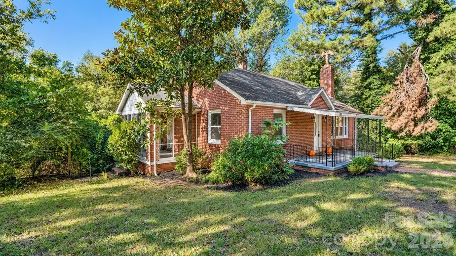 205 Sunrise Avenue, Mount Gilead, NC 27306 - #3