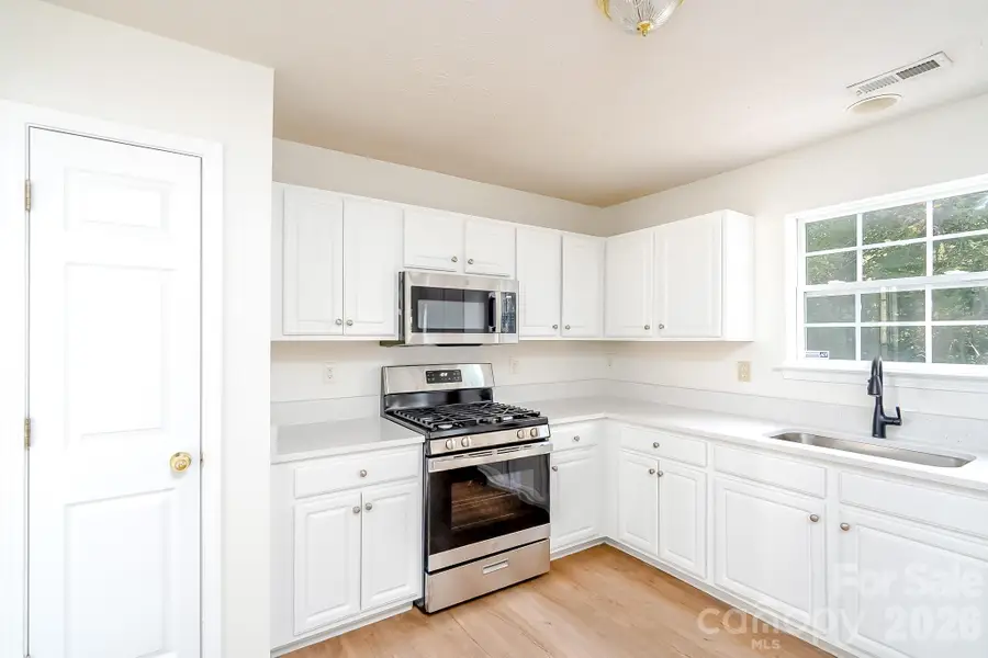 5124 Eagle Creek Drive, Charlotte, NC 28269 - #3