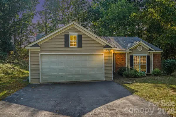 706 White Oak Lane, Matthews, NC 28104