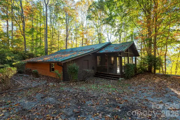 418 Sunshine Cove Road, Waynesville, NC 28785