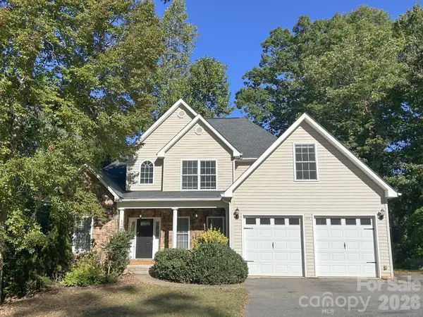 201 Colonel Holcombe Place, Candler, NC 28715