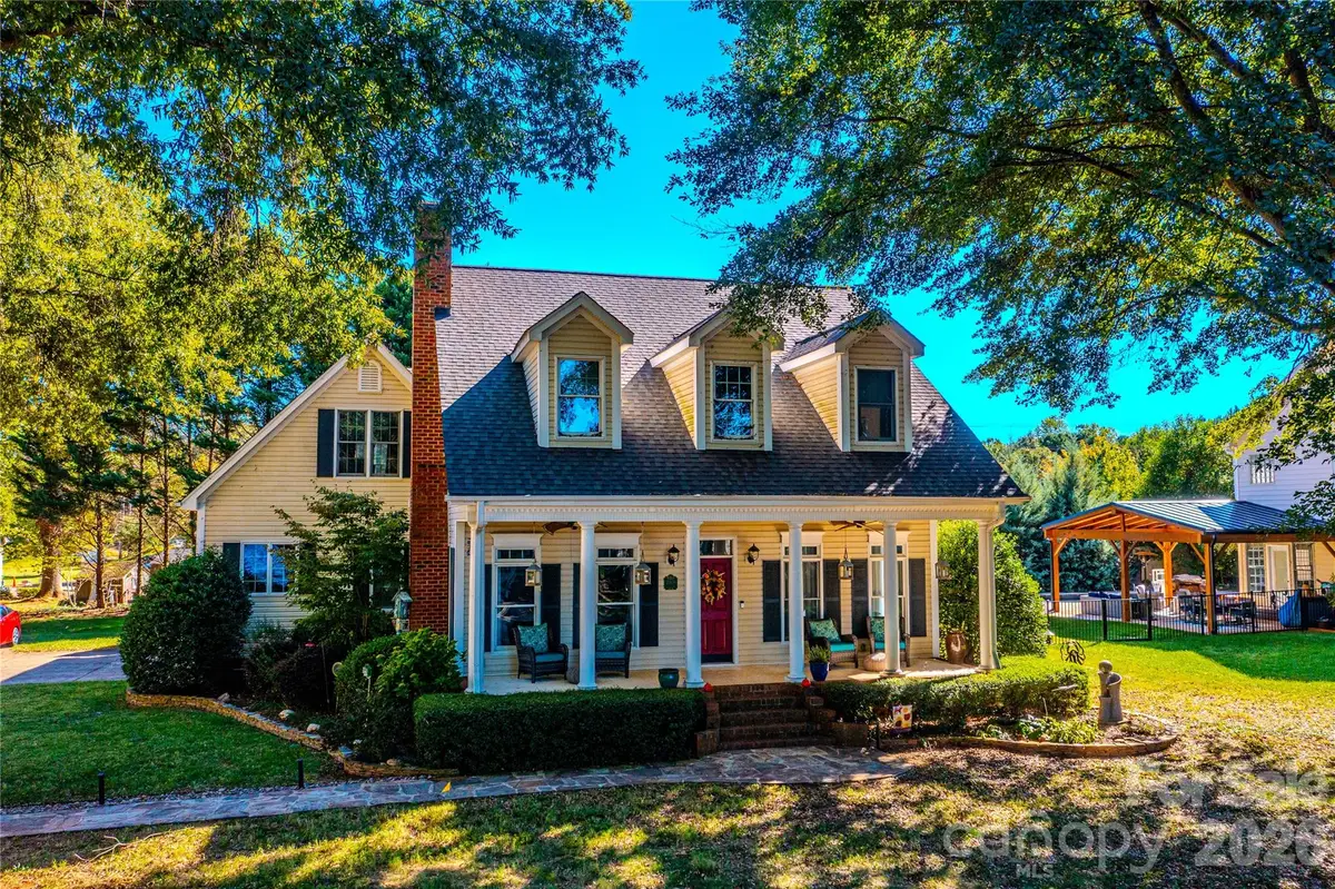 15906 Bayshore Drive, Huntersville, NC 28078 - #1