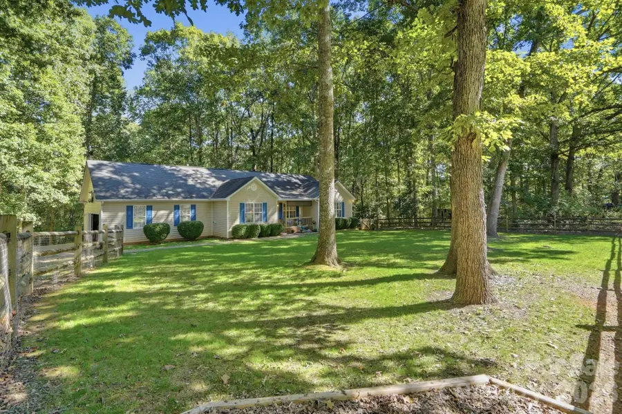 8610 Lochinvar Drive, Charlotte, NC 28227 - #3