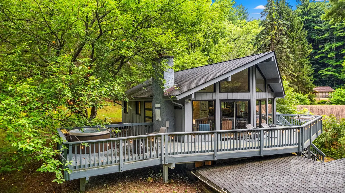 266 Chestnut Walk Drive, Waynesville, NC 28786 - #1