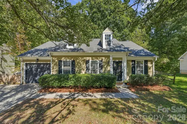13737 Gatestone Lane, Pineville, NC 28134
