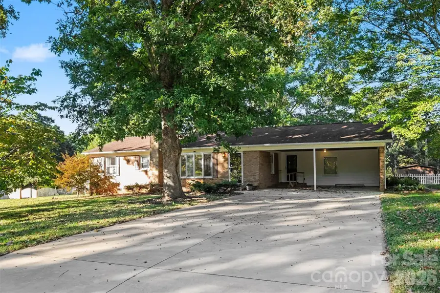 225 Edgewood Drive, Statesville, NC 28625 - #2