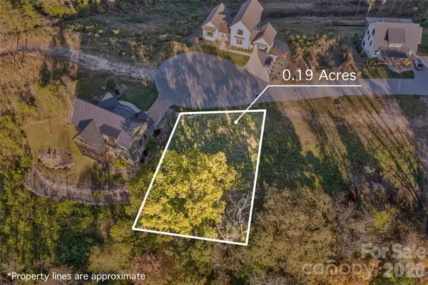 240 Westridge Farm Road #19, Asheville, NC 28804
