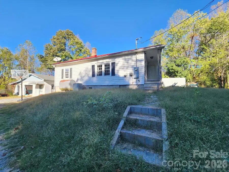 1416 Graystone Place Sw, Lenoir, NC 28645 - #2