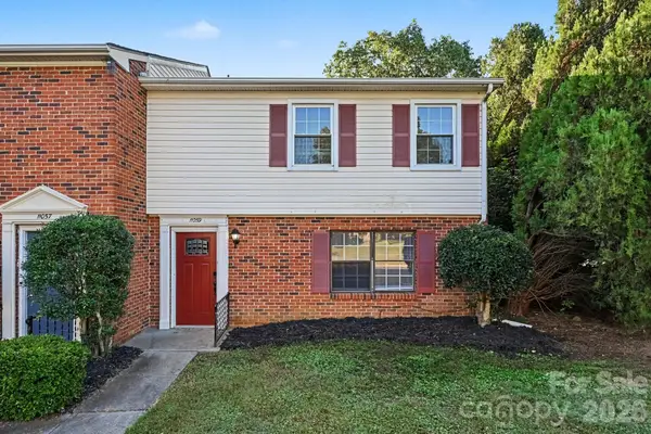 11059 Hunter Trail Lane, Charlotte, NC 28226
