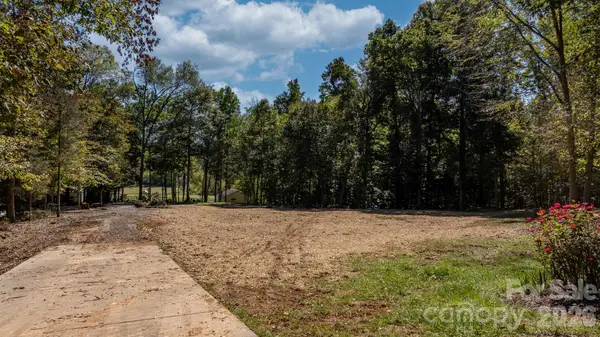 1190 Hinsdale Avenue #33, Mt Ulla, NC 28125