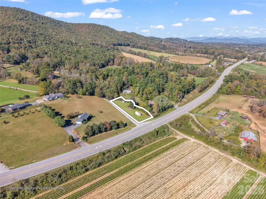 24 Snyder Lane, Mills River, NC 28759 - #3