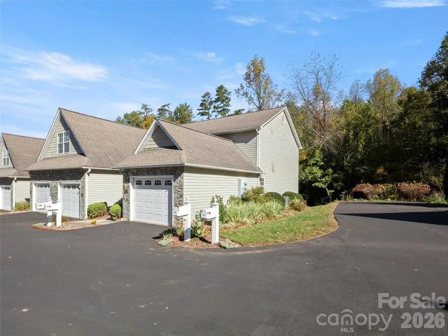 206 Waters Edge Drive, Weaverville, NC 28787 - #3