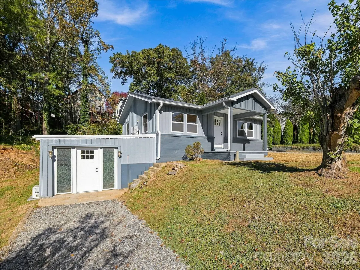 33 Phipps Street, Weaverville, NC 28787 - #1