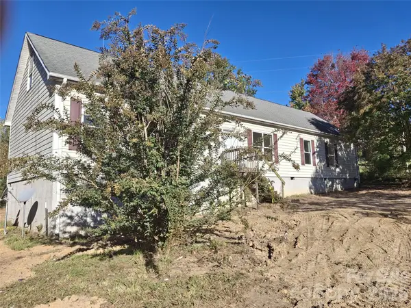 18 (20) Saxon Hill None, Fairview, NC 28730