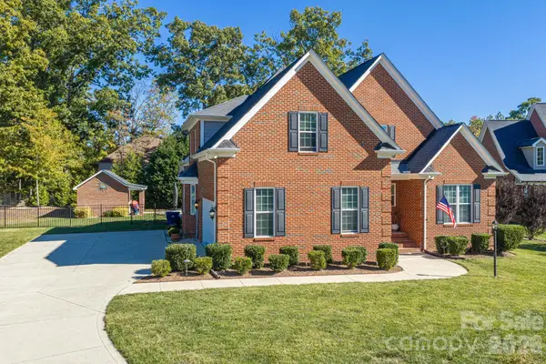 1109 Creekwalk Drive, Stanley, NC 28164