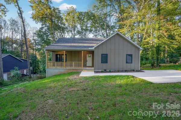 1520 Holly Court Nw, Lenoir, NC 28645