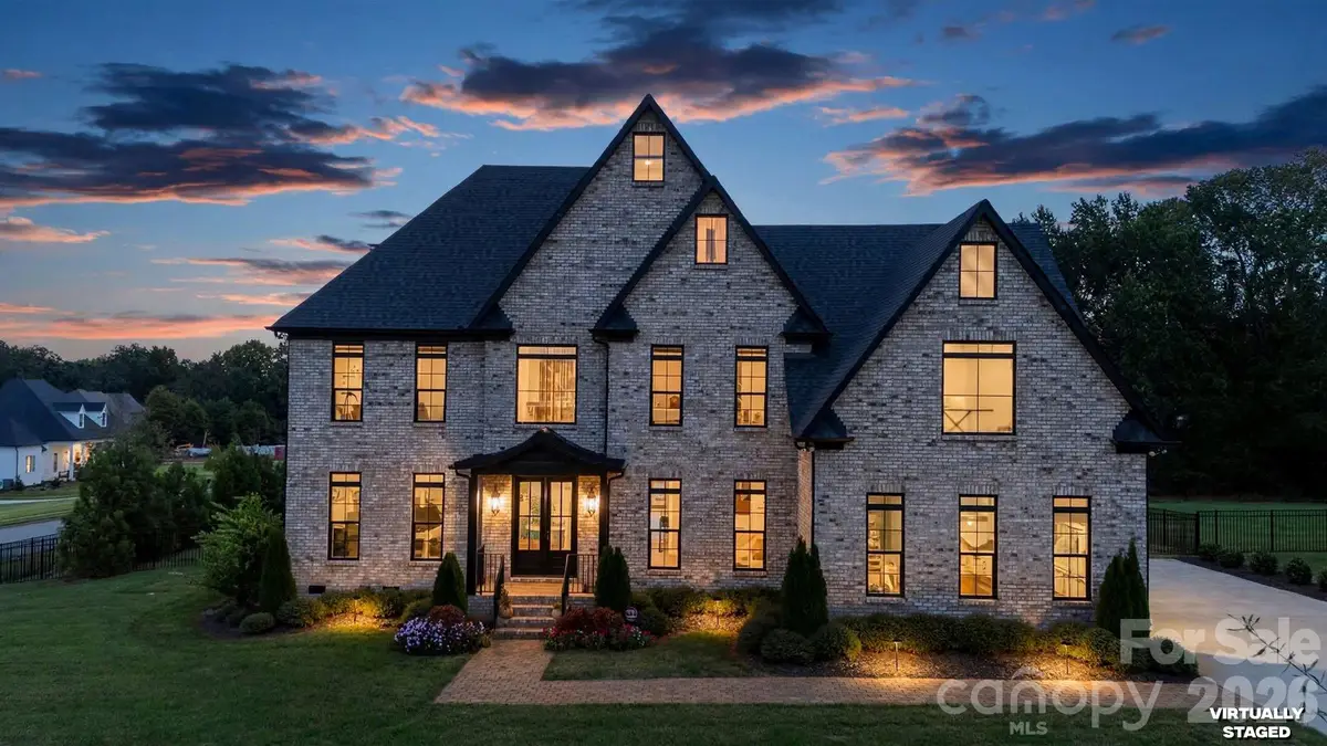 10110 Whispering Falls Avenue, Charlotte, NC 28227 - #1