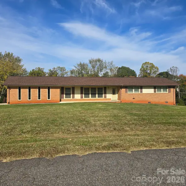 123 Northmont Drive, Statesville, NC 28625