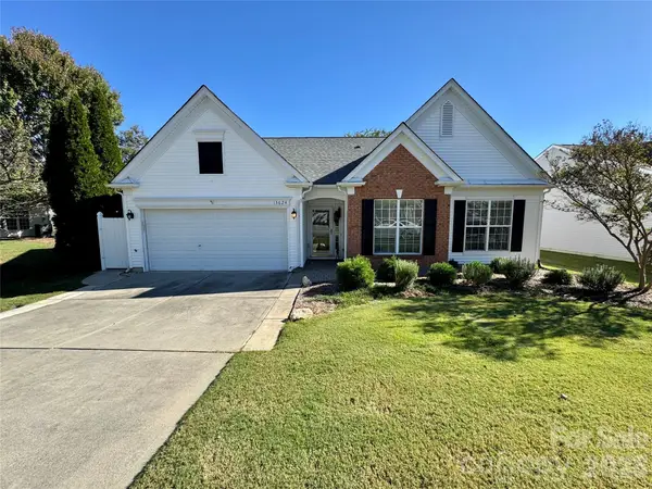 13624 Osprey Knoll Drive, Charlotte, NC 28269
