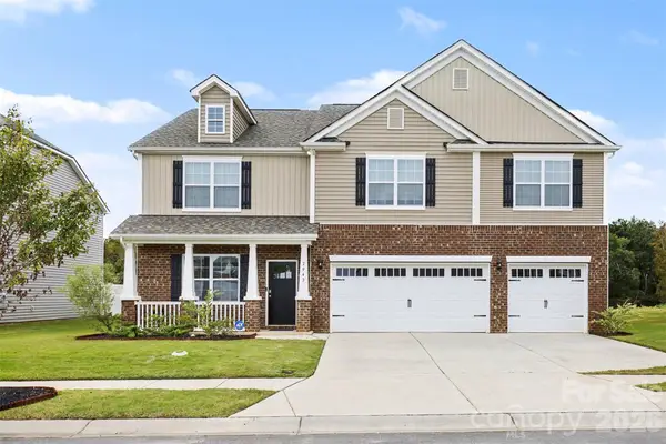 7943 Stonehouse Drive, Gastonia, NC 28166